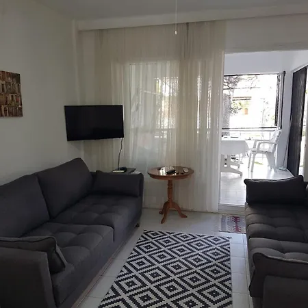 Hotel Bahceli Cift Katli Sahile 300 Metre 4*